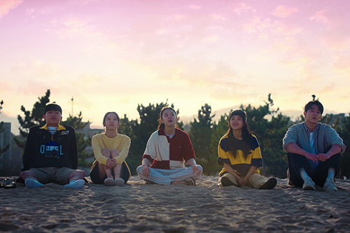 netflixdramas:We can go to the beach!Twenty-Five Twenty-One (2022) dir. Jung Ji Hyun