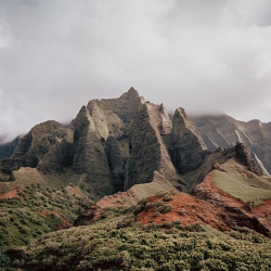 jamesusilljournal:                   Nā Pali, Cody Cobb, 2017