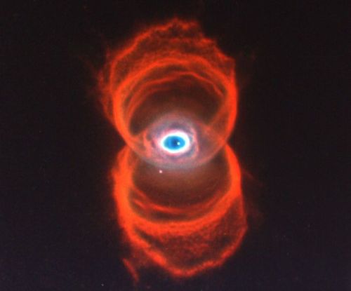 Hourglass Nebula js