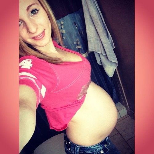 supersexypregnant: Follow me on twitter for more sexy pregnant girls! @ twitter.com/sup