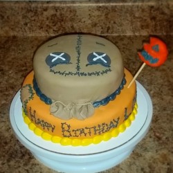 My first try with fondant… Happy Birthday,