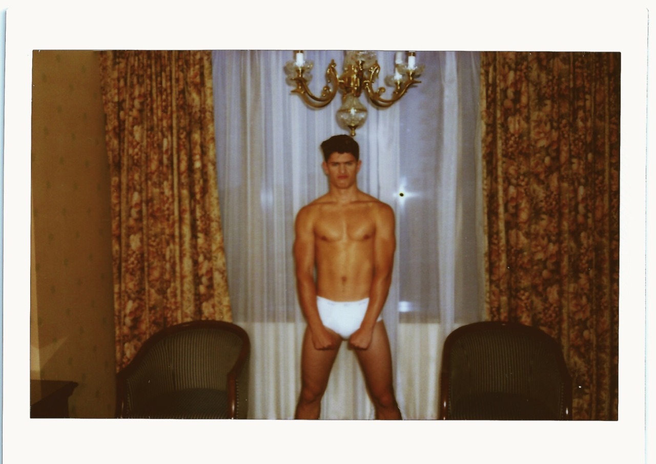 bambam62:  Paolo Gallardo by Ian Cole 