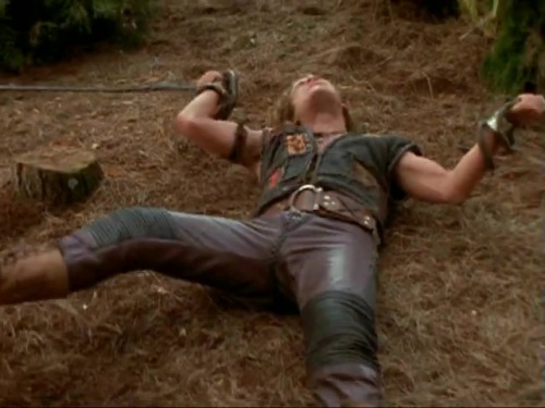 Young Hercules E38 part 2 of 2Iolaus (Dean O’Gorman) is attacked by some plant tendrils that d