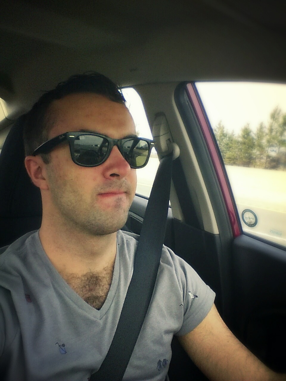unofficeleriac: unofficialeric:  Cruisin. Cruising the world yeah yeah  You’ve