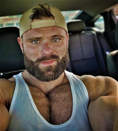 manlybeasts: topmonsterbody: Jon Marks Become a follower of Manly Beasts Reblog and follow my accoun