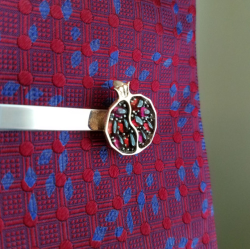 Pomegranate tie bar in silver and gold