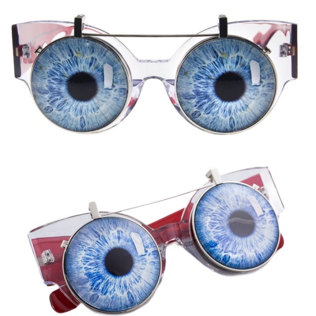 randomitemdrop:tapireye-deactivated20220708:Percy Lau Flip-Up Lens Eyeball Glasses.Item: