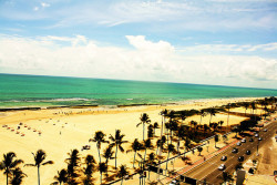 lindobaez:  Boa Viagem (Boa Viagem beach, Recife, Brazil) by goimardantas on Flickr.