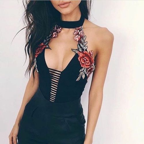 dressaholic:  THE BEST ONLINE SHOP EVER!! @hellodressaholic ✨✨Use code: DRESSAHOLIC for 40% off the 