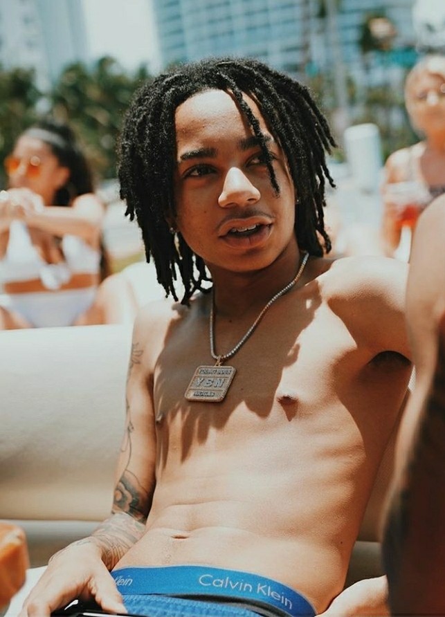 hip-hop-homoerotica:  