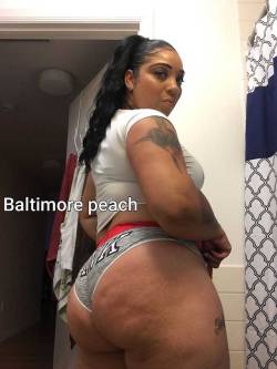 baltimorehoes:  Apple peach