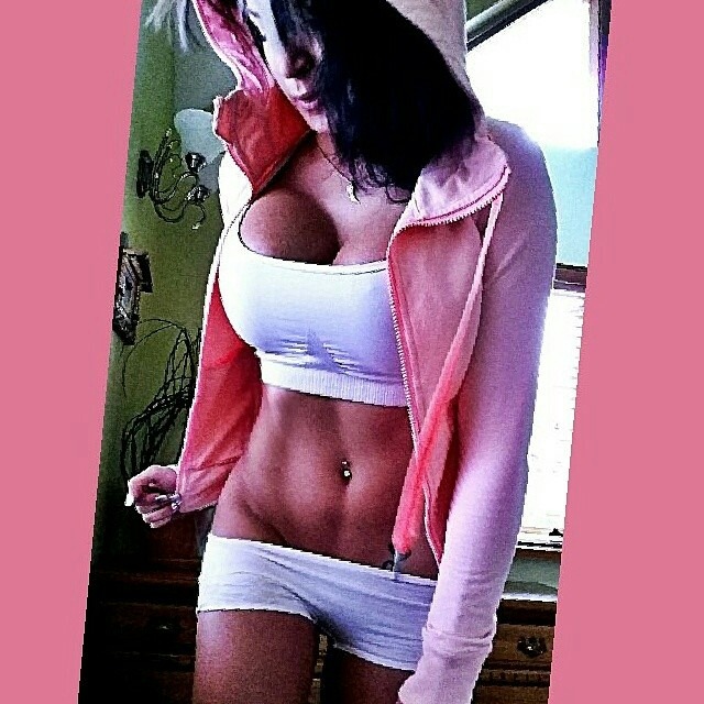 amateur-implant-pics:  @_californiachick