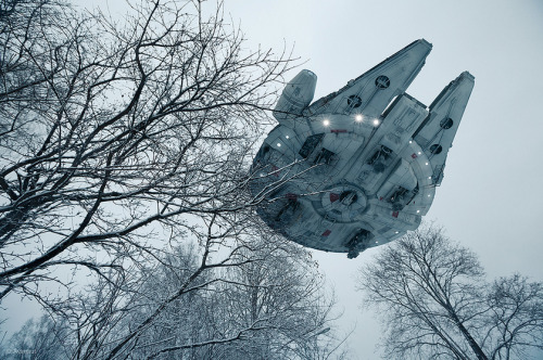 petermorwood:alwaysstarwars:Supremely awesome and realistic photos by Avanaut, made using scale mode