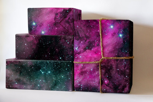 wordsnquotes:  culturenlifestyle: Contemporary Craft Wrapping Paper San Diego artist named “Chris” from Chroma Space Store loves to explore new themes and trends in the gift wrapping world. As Christmas rolls around the corner, we all want to be