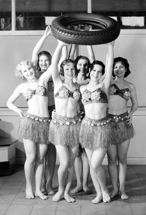 usclibraries:  1933 publicity shot for the Frank Dillon Tire Co.Part of the Dick Whittington Photography Collection in the USC Digital Library. 