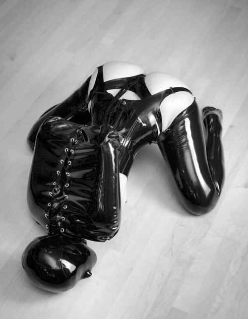 sexythoughts2021: subtoy-of-milady-k: Volunteer here ^^ Another toy ready to be used