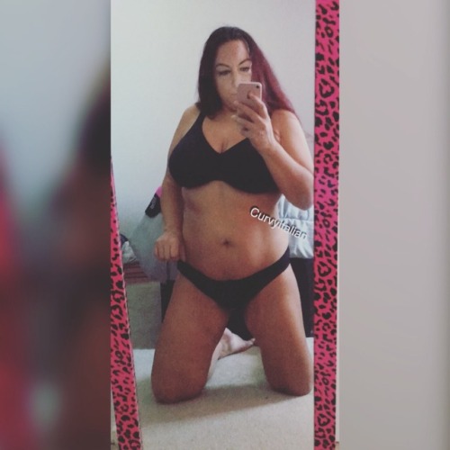curvyitalianmami: www.youkandy.com/profile/curvyitalian