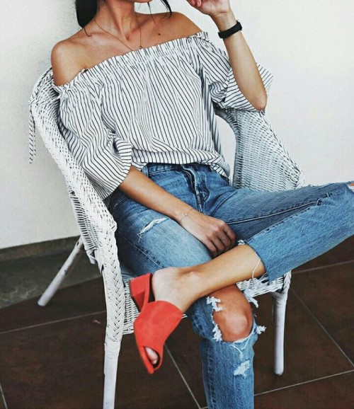 venue-style:Off Shoulder Blouse Pant 