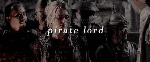 dailypotc:I think it’d be rather exciting to meet a pirate.