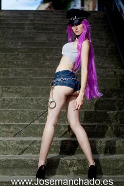 cosplay-booties:  Nebulaluben as Poison (Final Fight)