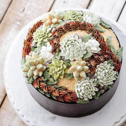 littlealienproducts:  Succulent Cakes by Ivenoven Delicately grouped together in arrays of bright colours, these buttercream succulents are each unique and delicious as the last. Handmade and sculpted by Ivenoeven, these edible plants are available