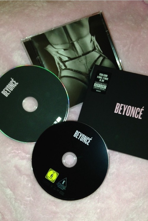 weezyns:  yeezius:  bought the beyonce cd today  +