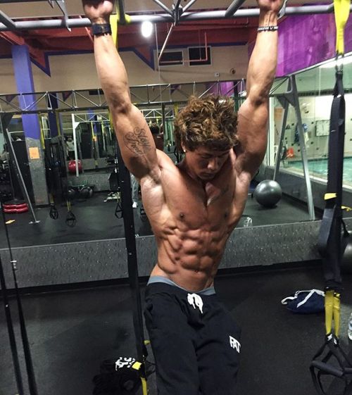 fitcoachmy:  IG @jonskywalker