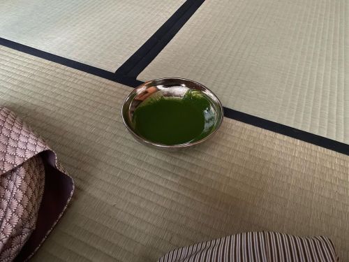 . #濃茶 #初釜 #茶道 #chado #wayoftea #teaism #茶の湯 #chanoyu #抹茶 #matcha #greentea #japanesetea #tea #星窓 #星窓