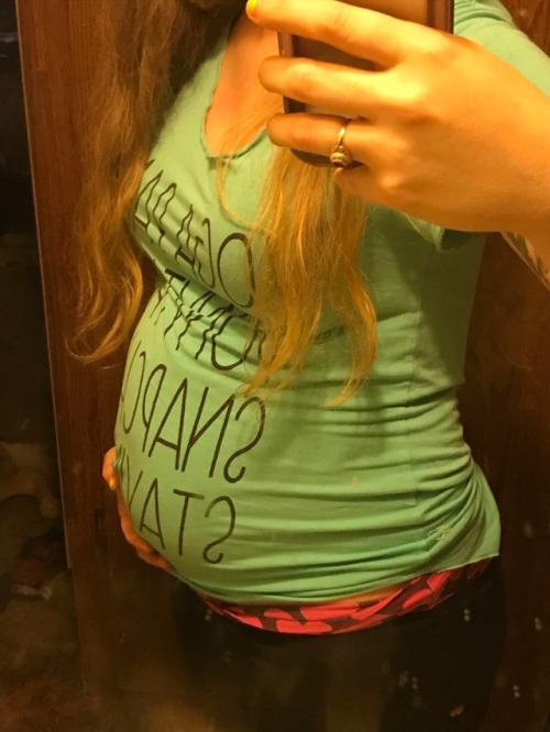 littlemissbellybabe:  Someone wanted to see me stuffed with my shirt covering. I seriously look pregnant lol