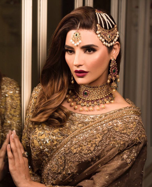 fypakistan:Model: Alyzeh GabolPakistani fashion blog