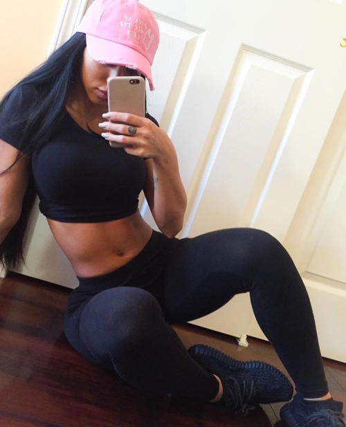 ipostbadbiishes:    @itskhyrsss  