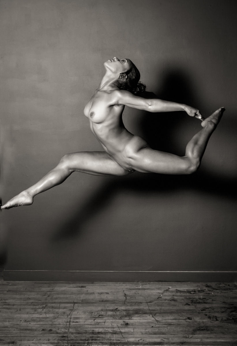 risenphoenixphoto8-28:  Gravity by Risen Phoenix