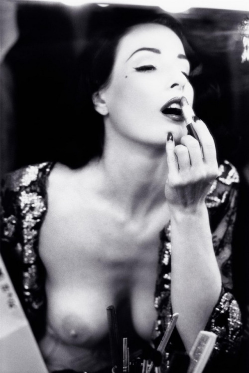 eroticbwphotography:  i ❤ b&w photography