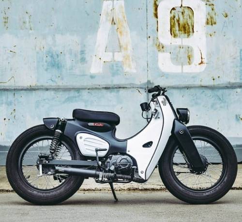 bobberinspiration: klassikkustoms: #Honda #cub Honda Cub