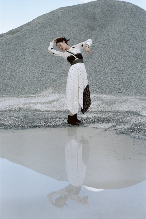 leflambeur:    By Vanessa Zican Feng  