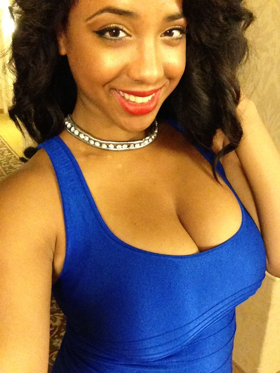 lxxxve:  Take me back to Vegas…I’m too much for my city  bazoooooooooooms (Steve