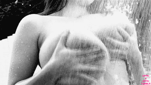 boobsinmotion:  Visit Boobs in Motion for more!