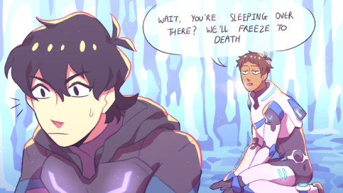 Klance things from Twitter. Lance and Keith got stuck on an icy planet + Snow White au! ;)