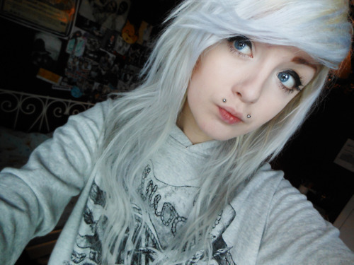 sweetcuties:  Follow me for more Cuties :)