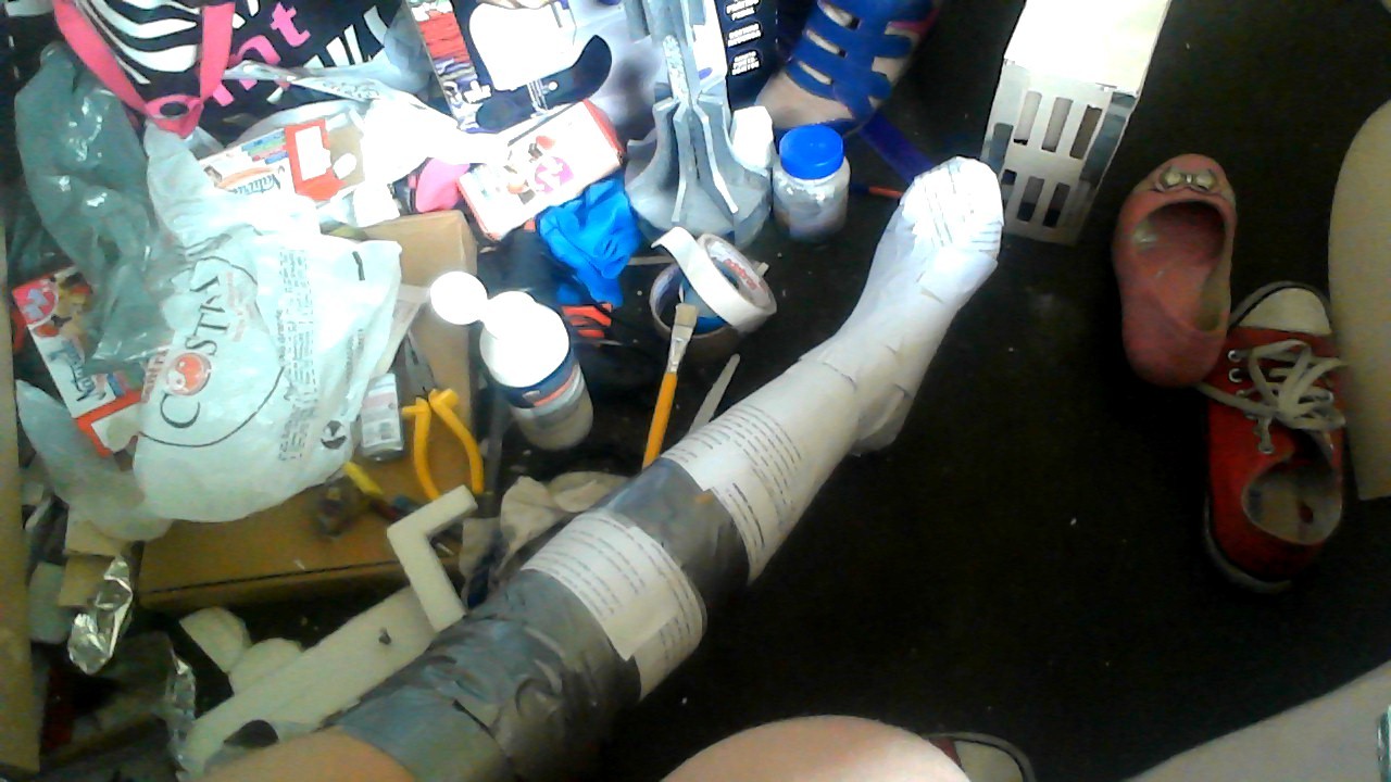 HELP I WAS FOLLOWING A TUTORIAL TO MAKE BOOT COVERS THAT I SAW ON MY DASHBOARD BUT