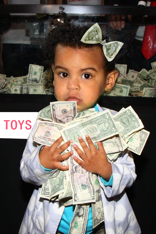 beyonce-carter:  rare unrealeased pic of blue ivy   Lol