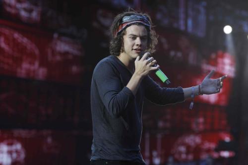 direct-news: The boys performing in Germany. 02/07/14