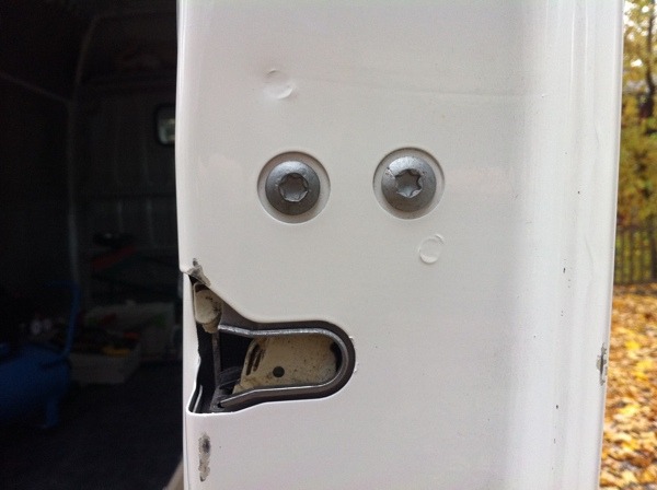 ianbrooks:  Street Faces by Aurélien Fontanet When you laugh, the world laughs