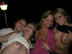 Drunk Party Chicks