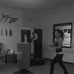 Olivia Marie Garcia‘s Amazing High Kick (Video: X)