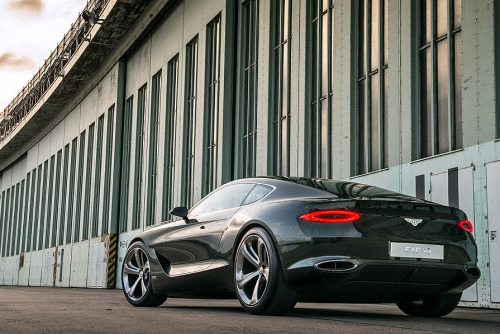 gashetka: 2015 | Bentley EXP 10 Speed 6 | Source  