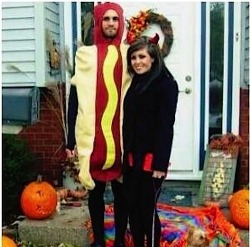allonsyambrose:  JBL was right, you can’t trust a man who dresses up as a hot dog…
