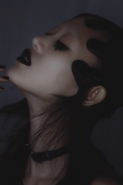 deadskincells:sora choi × marc jacobs fw16