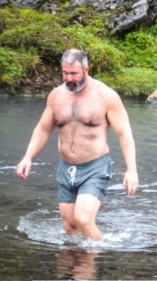 hairydaddyplease.tumblr.com post 147102787228