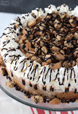 sweetoothgirl:    Chocolate Chip Cookie Ice Cream Cake 